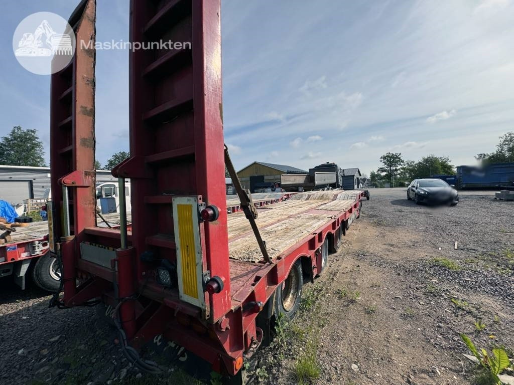 Chieftain COMM Maskinsläp - Low loader trailer: picture 4 Chieftain COMM Maskinsläp - Low loader trailer: picture 4