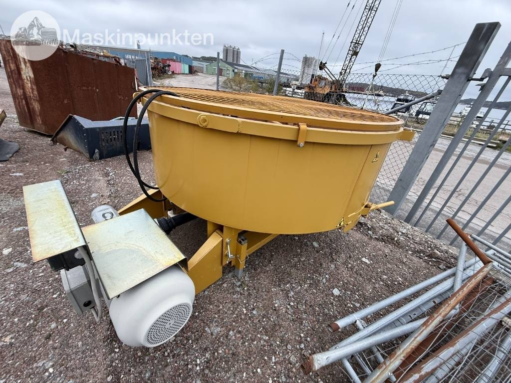 Mammut TM 200 Betongblandare  - Concrete mixer: picture 1 Mammut TM 200 Betongblandare  - Concrete mixer: picture 1