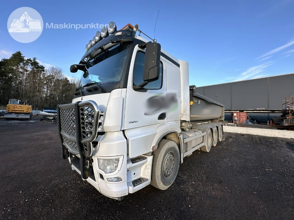 Hook lift truck Mercedes-Benz Arocs 3251: picture 10