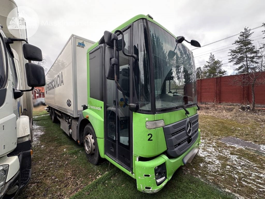 Mercedes-Benz Econic - Box truck: picture 3 Mercedes-Benz Econic - Box truck: picture 3