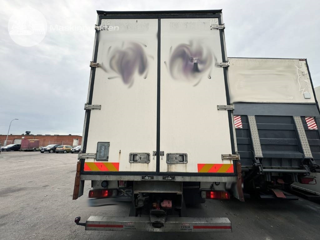 Scania R 420 LB - Box truck: picture 4 Scania R 420 LB - Box truck: picture 4
