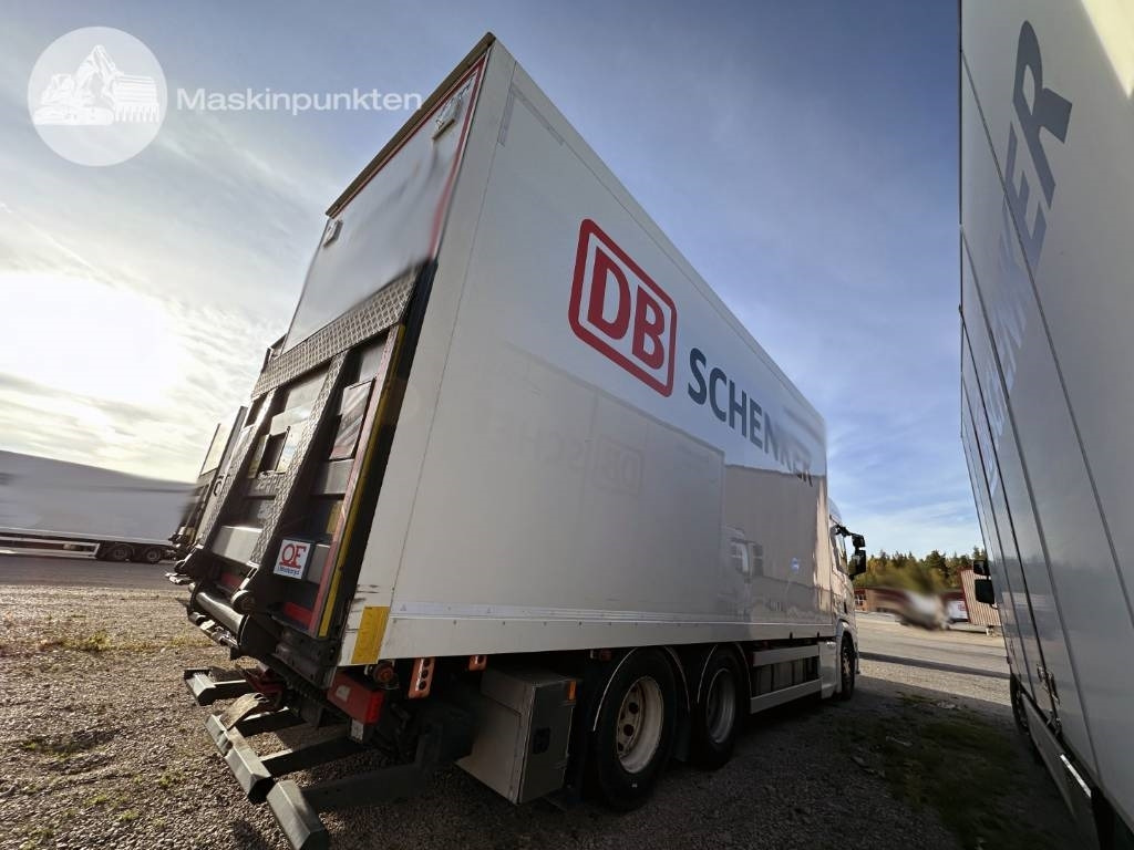 Scania R 580 - Box truck: picture 5 Scania R 580 - Box truck: picture 5