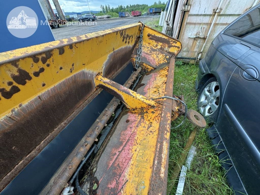 Sand/ Salt spreader Ströman TMK10/1-27 Sandspridare: picture 13