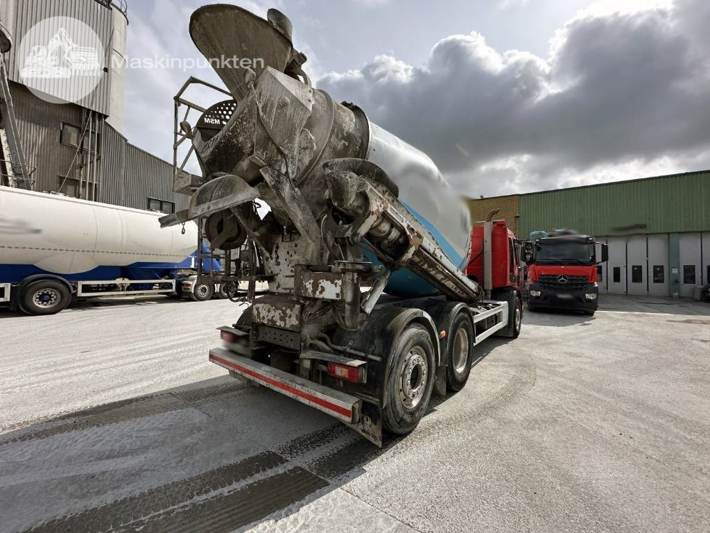 Concrete mixer truck Volvo FE 320: picture 6