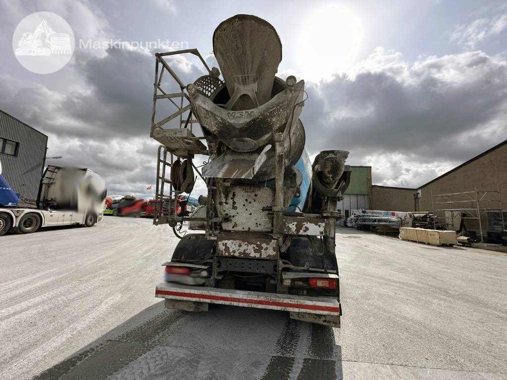 Concrete mixer truck Volvo FE 320: picture 7