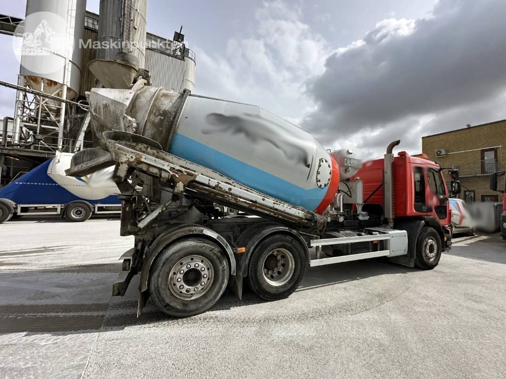 Volvo FE 320 - Concrete mixer truck: picture 5 Volvo FE 320 - Concrete mixer truck: picture 5