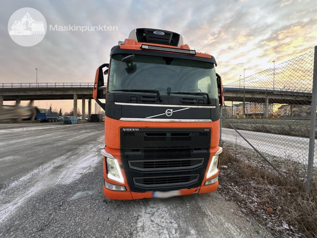 Volvo FH 500 - Refrigerator truck: picture 5 Volvo FH 500 - Refrigerator truck: picture 5