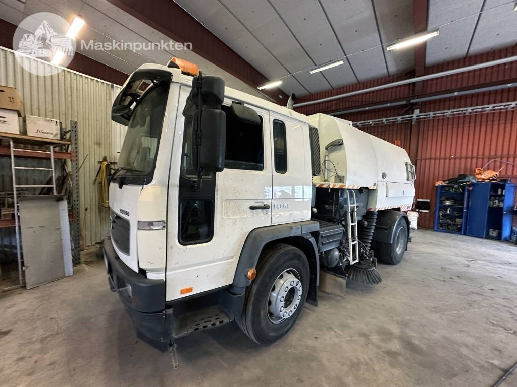 Volvo FL 618  - Garbage truck: picture 2 Volvo FL 618  - Garbage truck: picture 2