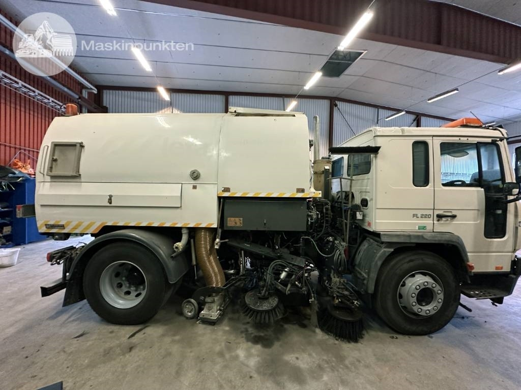 Volvo FL 618  - Garbage truck: picture 1 Volvo FL 618  - Garbage truck: picture 1