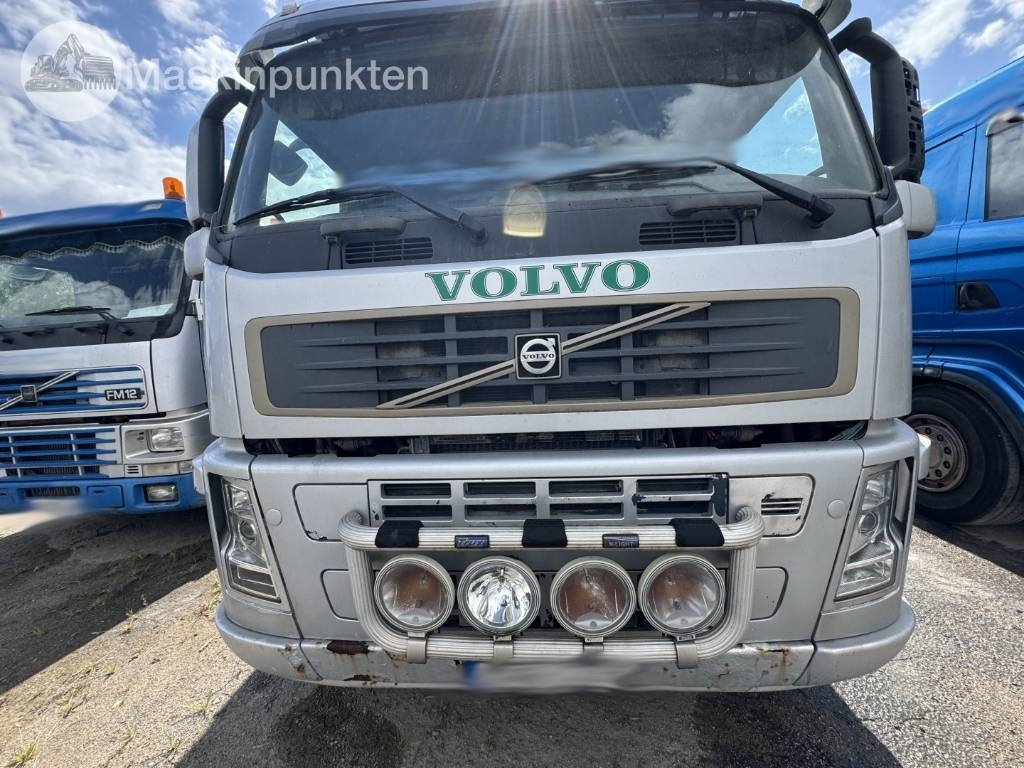 Volvo FM 440 CAMELEONT + BERFLAK + BETONGBLANDARE - Container transporter/ Swap body truck: picture 4 Volvo FM 440 CAMELEONT + BERFLAK + BETONGBLANDARE - Container transporter/ Swap body truck: picture 4