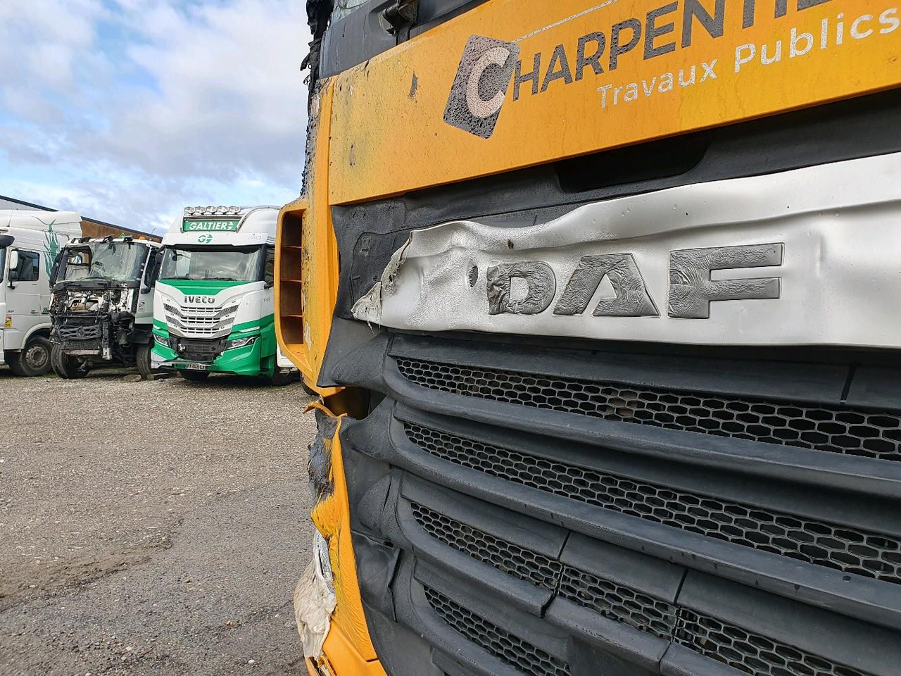 Tractor unit DAF CF510: picture 17