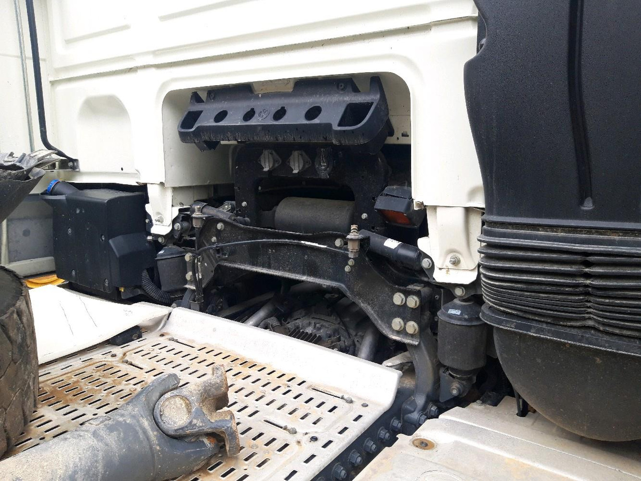 Tractor unit DAF XF510: picture 6
