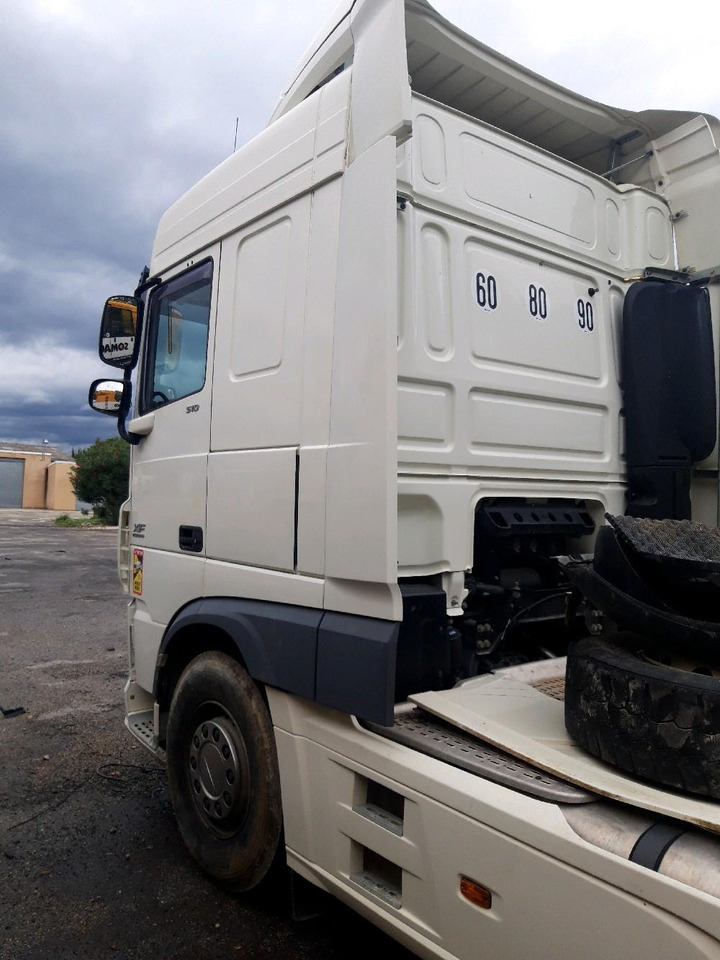 Tractor unit DAF XF510: picture 8