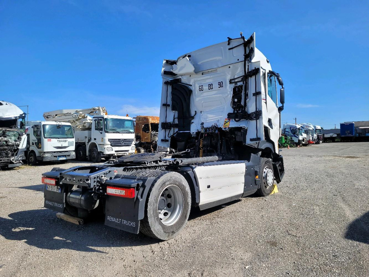 RENAULT T HIGH 520 - Tractor unit: picture 4 RENAULT T HIGH 520 - Tractor unit: picture 4