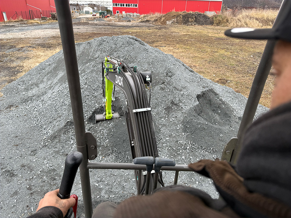 ZAOX ZA16A - Mini excavator: picture 5 ZAOX ZA16A - Mini excavator: picture 5