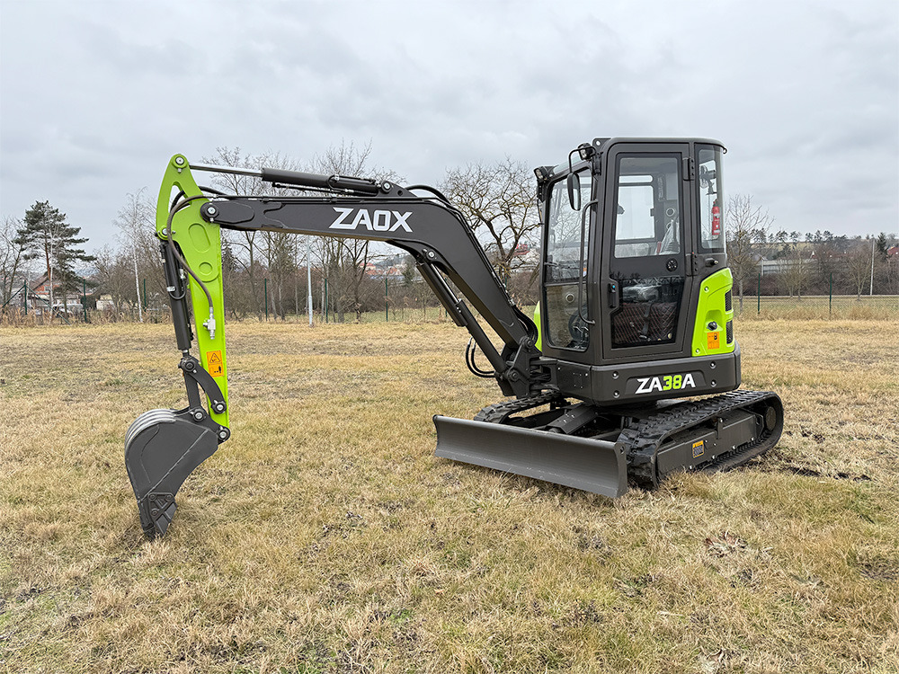 ZAOX ZA38A - Mini excavator: picture 1 ZAOX ZA38A - Mini excavator: picture 1