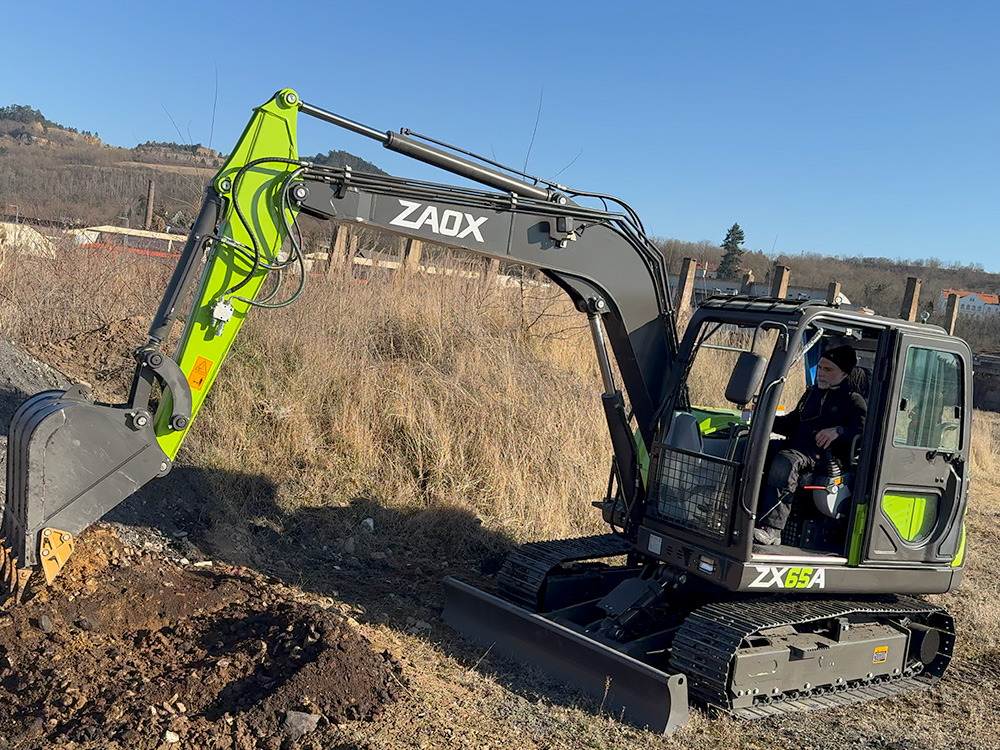 ZAOX ZX65A - Mini excavator: picture 1 ZAOX ZX65A - Mini excavator: picture 1
