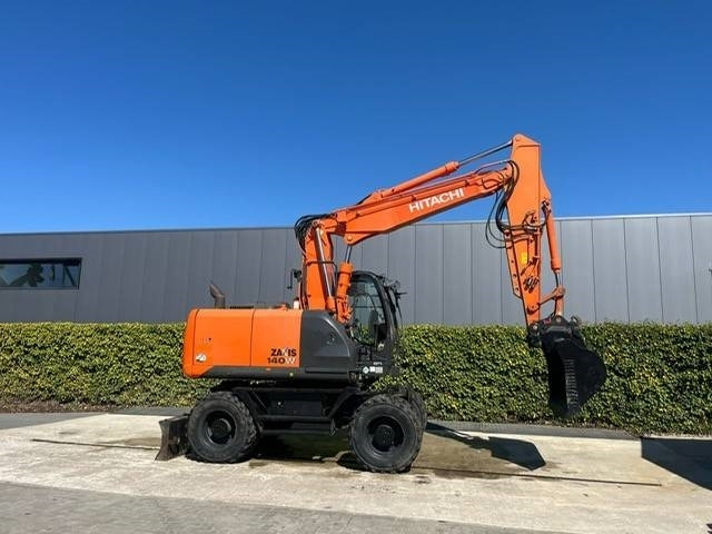 Hitachi 140W-5B - Wheel excavator: picture 4 Hitachi 140W-5B - Wheel excavator: picture 4
