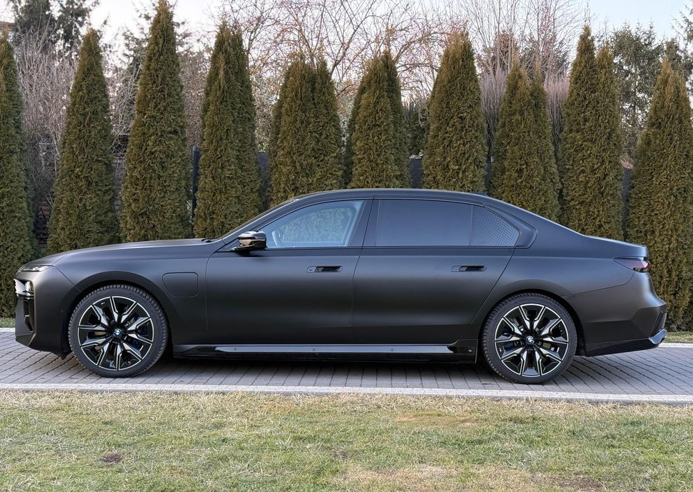 BMW Seria 7 M760e PHEV xDrive sport - Sedan: picture 5 BMW Seria 7 M760e PHEV xDrive sport - Sedan: picture 5