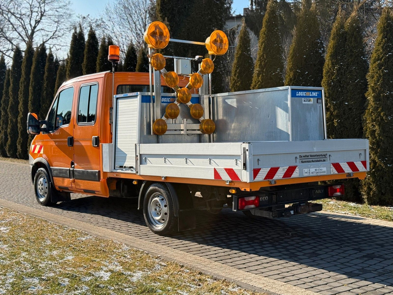 Iveco DAILY 35S13 DOUBLE CABIN - Flatbed van: picture 5 Iveco DAILY 35S13 DOUBLE CABIN - Flatbed van: picture 5