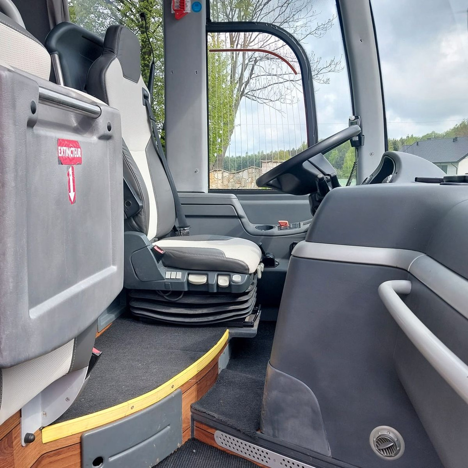 MAN R08 65+2 EURO RETARDER V EEV WC - Coach: picture 5 MAN R08 65+2 EURO RETARDER V EEV WC - Coach: picture 5