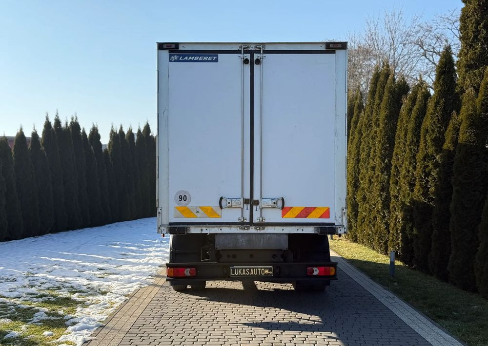 Refrigerator truck Renault D7.5 MANUAL LAMBERET CARRIER XARIOS 350: picture 6
