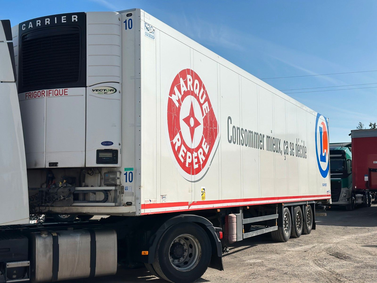 Refrigerator semi-trailer Schmitz Cargobull AXLE SCHMITZ DOPPELSTOCK CARRIER VECTOR 1850 MT: picture 1