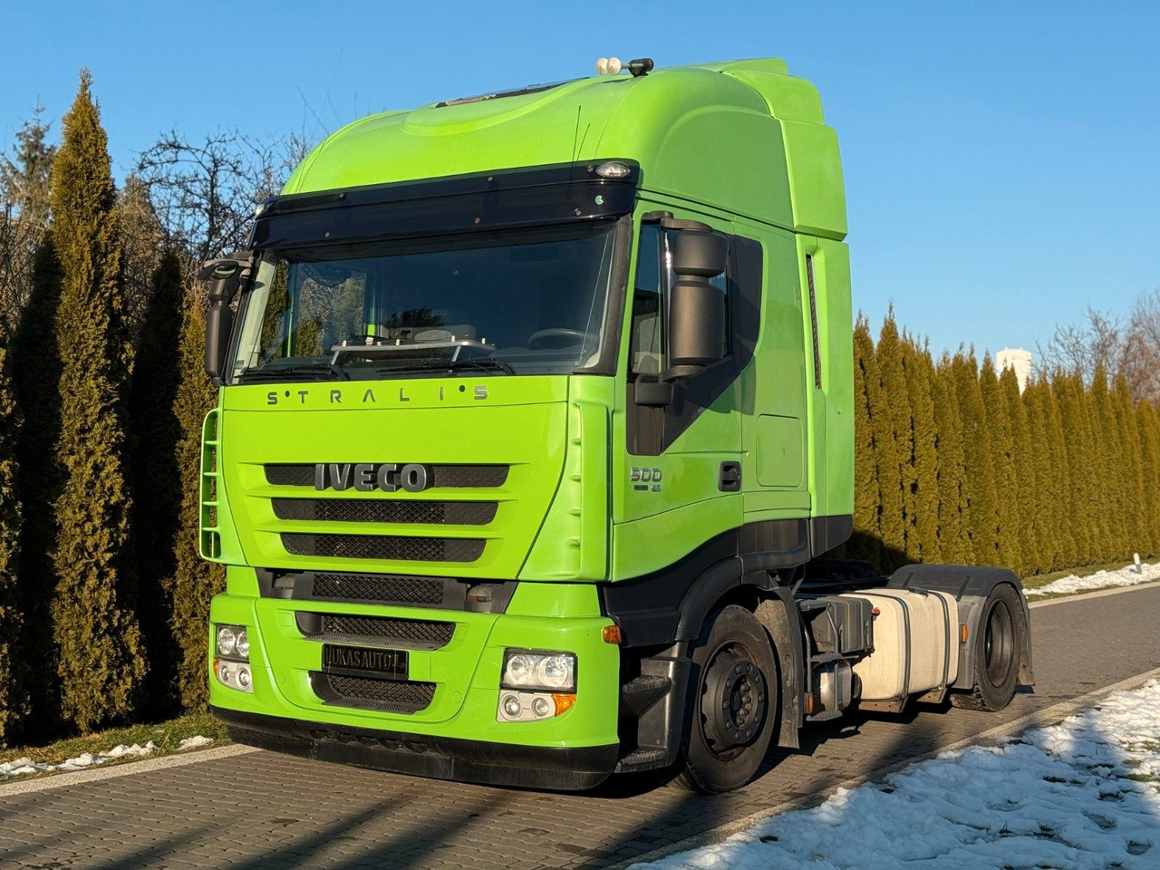 Iveco STRALIS 500 LOW DECK MANUAL - Tractor unit: picture 1 Iveco STRALIS 500 LOW DECK MANUAL - Tractor unit: picture 1