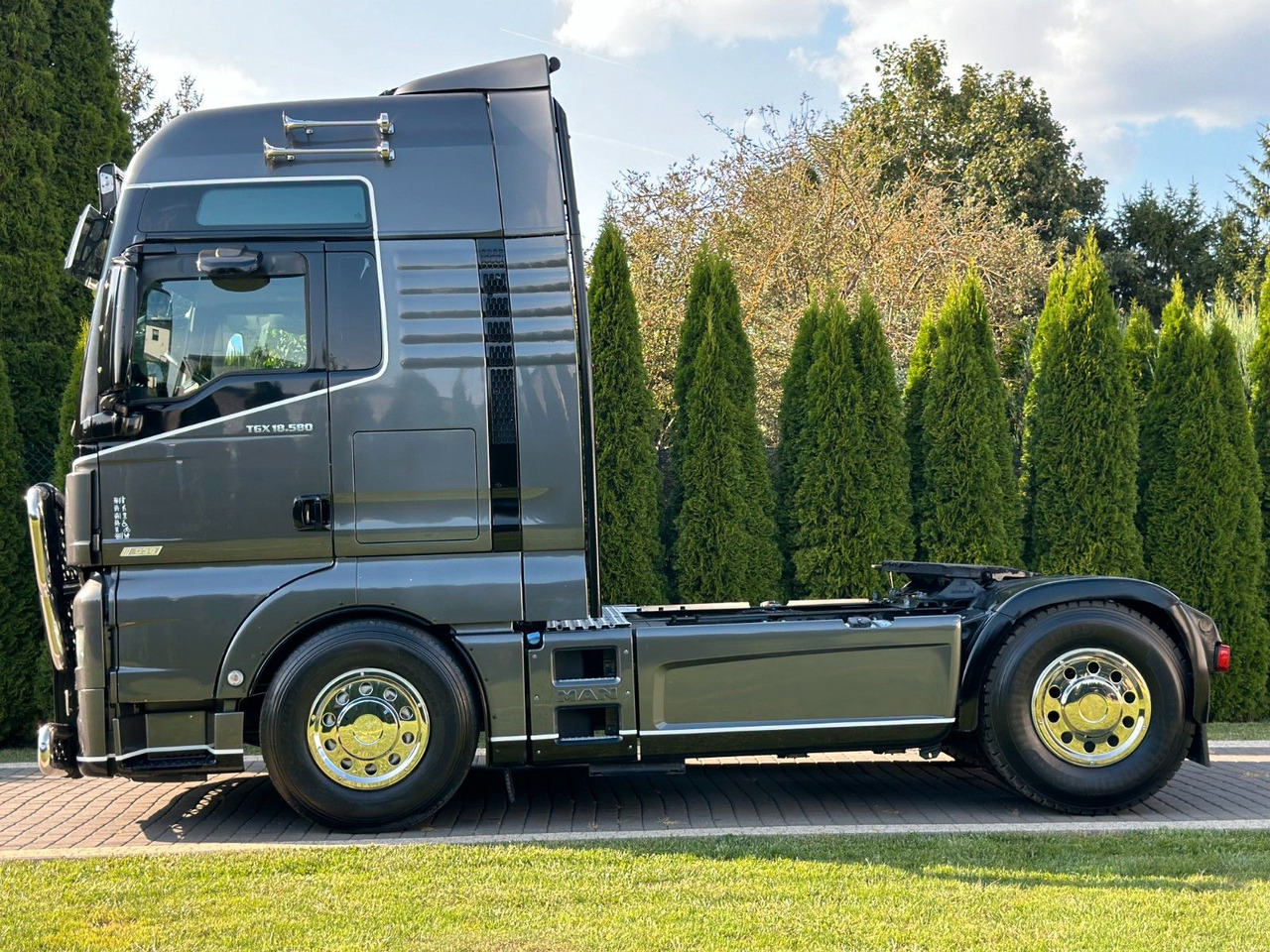 MAN TGX 18.580 D38 XXL RETARDER - Tractor unit: picture 4 MAN TGX 18.580 D38 XXL RETARDER - Tractor unit: picture 4