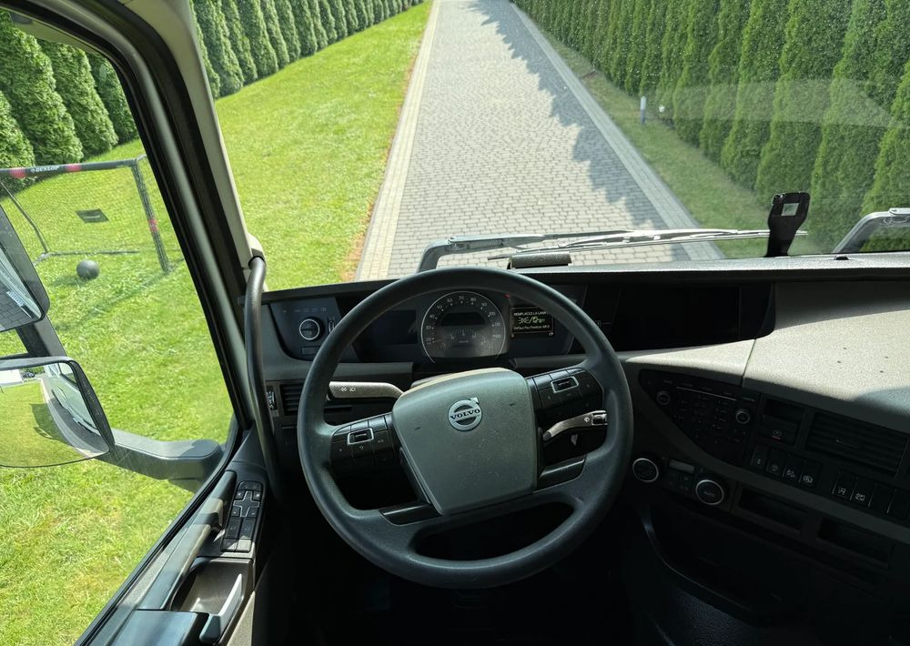 Tractor unit Volvo FH 500 PARK COOL: picture 13