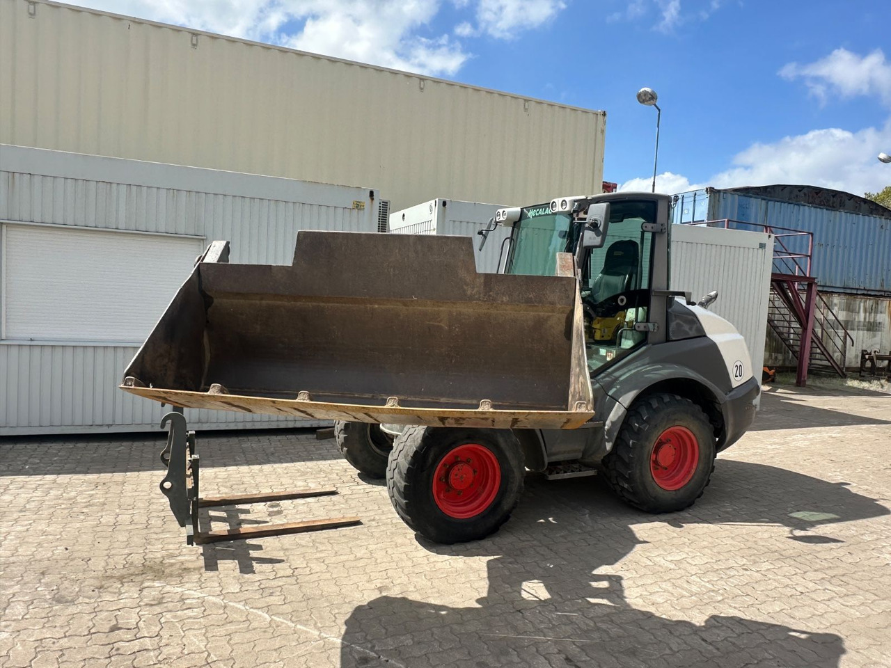 MECALAC AS900 Schwenklader / Klappschaufel + Gabel - Wheel loader: picture 4 MECALAC AS900 Schwenklader / Klappschaufel + Gabel - Wheel loader: picture 4