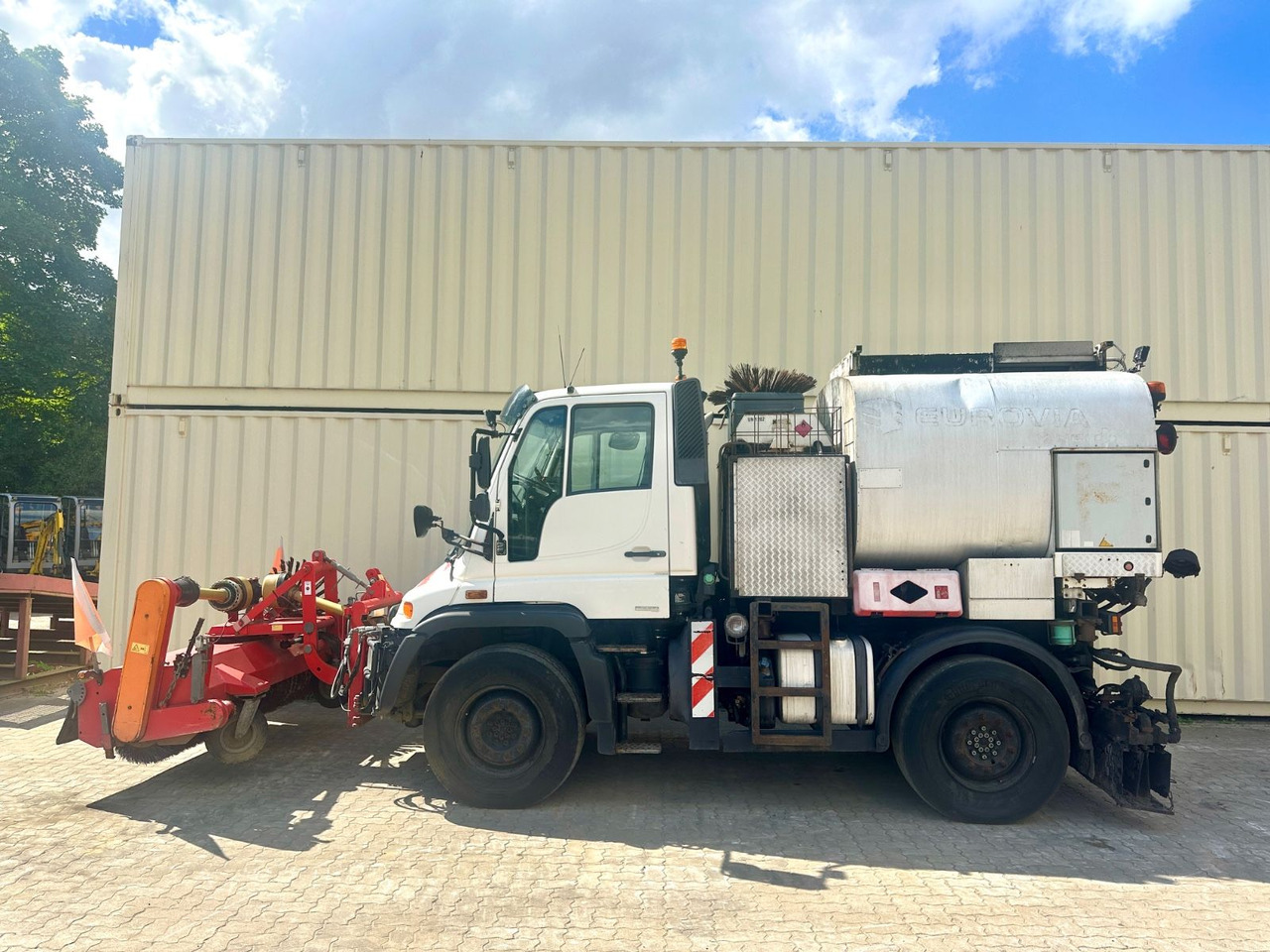 Unimog U400 Schäfer-Technic Bitum/Asphalt / TÜV 02/2026 - Municipal/ Special vehicle: picture 2 Unimog U400 Schäfer-Technic Bitum/Asphalt / TÜV 02/2026 - Municipal/ Special vehicle: picture 2