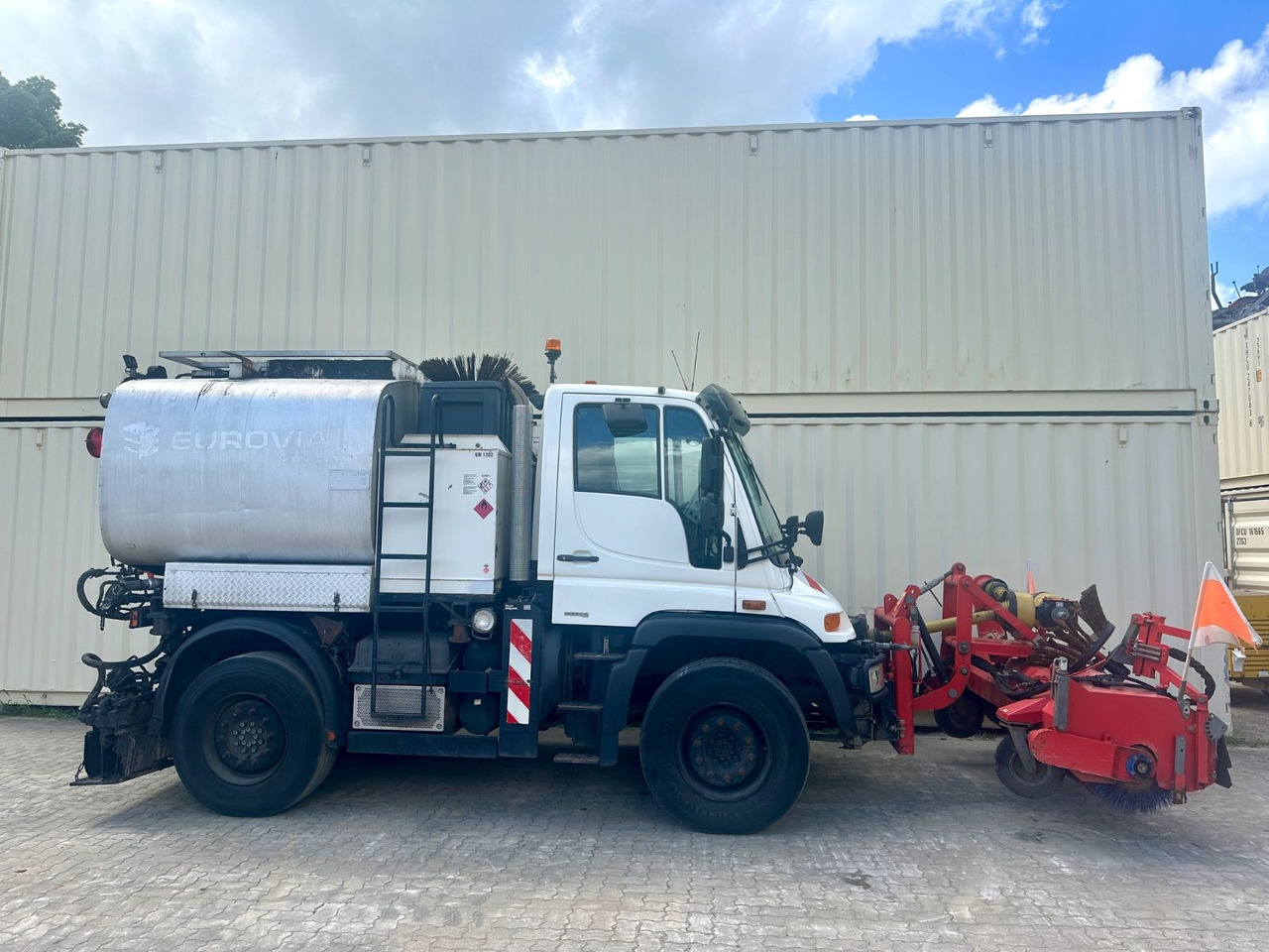 Unimog U400 Schäfer-Technic Bitum/Asphalt / TÜV 02/2026 - Municipal/ Special vehicle: picture 5 Unimog U400 Schäfer-Technic Bitum/Asphalt / TÜV 02/2026 - Municipal/ Special vehicle: picture 5
