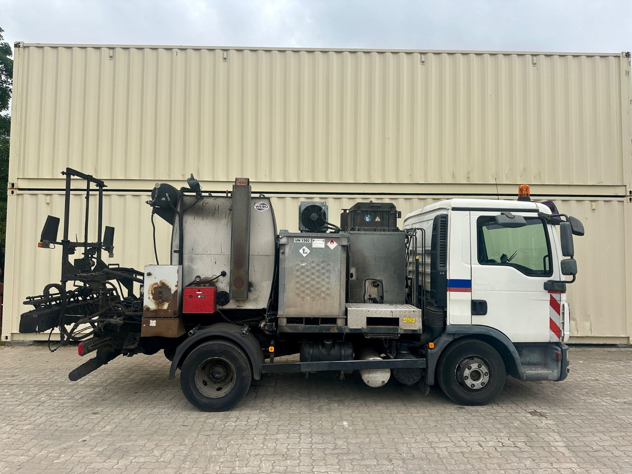 MAN TGL 10.240 / Weiro Bitumenspritze / 1. Hand - Truck: picture 4 MAN TGL 10.240 / Weiro Bitumenspritze / 1. Hand - Truck: picture 4