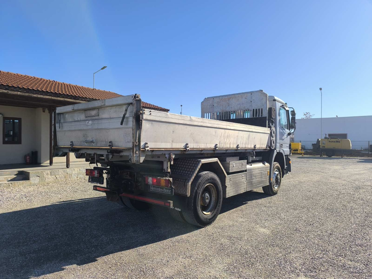 Tipper MERCEDES-BENZ Actros 1855 4X4: picture 7 Tipper MERCEDES-BENZ Actros 1855 4X4: picture 7