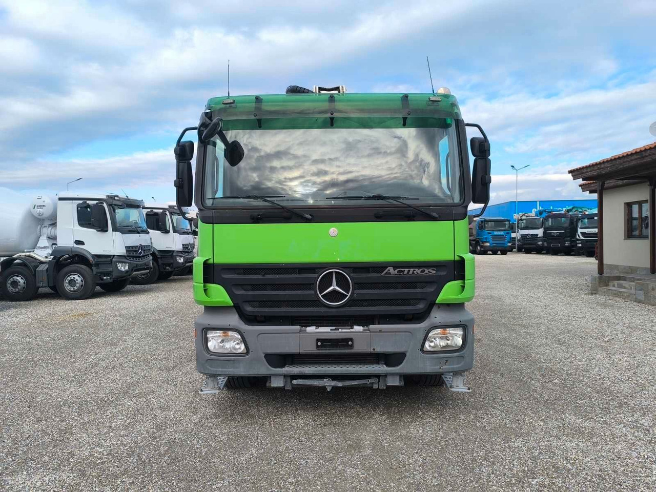 Mercedes-Benz ACTROS 2641 SCHWING S34 X-P NUR 27000KM. - Concrete pump truck: picture 2 Mercedes-Benz ACTROS 2641 SCHWING S34 X-P NUR 27000KM. - Concrete pump truck: picture 2
