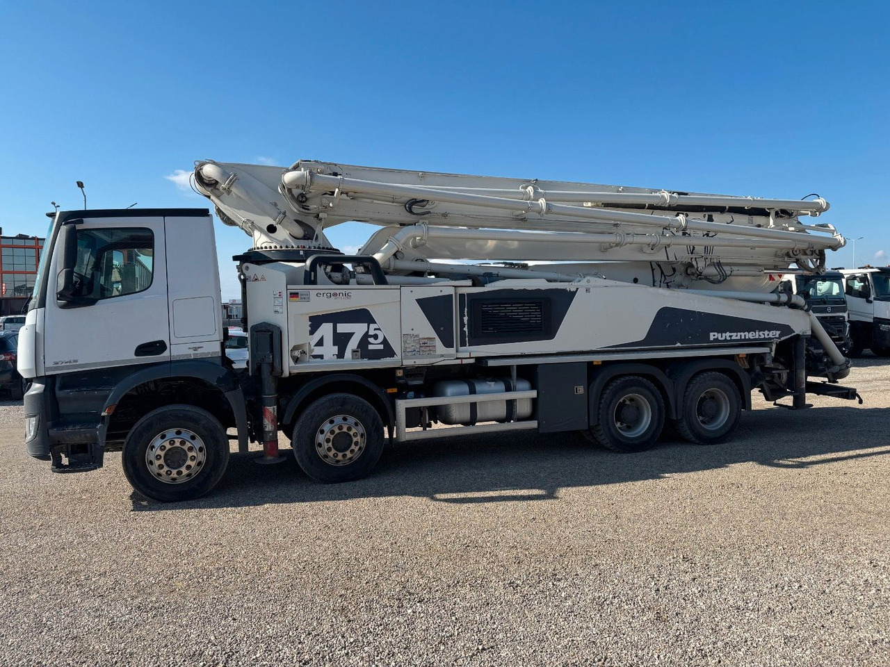 Mercedes-Benz AROCS 3743 PUTZMEISTER M47-5 - Concrete pump truck: picture 4 Mercedes-Benz AROCS 3743 PUTZMEISTER M47-5 - Concrete pump truck: picture 4