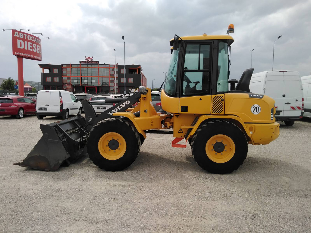 VOLVO L30G - Wheel loader: picture 4 VOLVO L30G - Wheel loader: picture 4