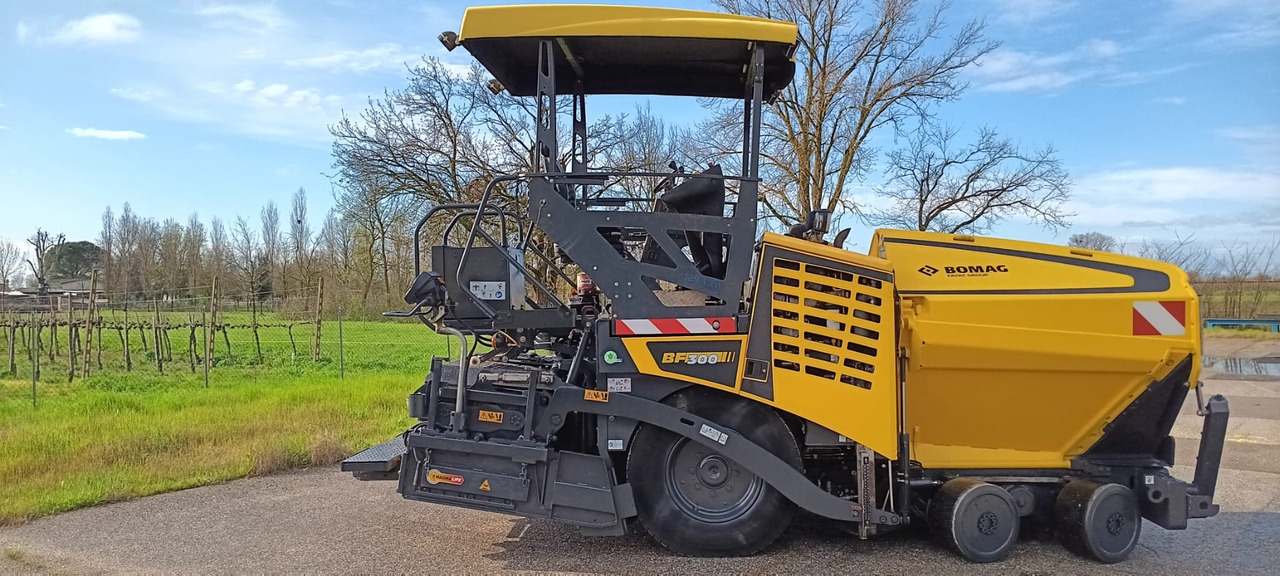 BOMAG IT BF 300 P-2 S340-2 TV  Stage IIIb/Tier 4f on lease BOMAG IT BF 300 P-2 S340-2 TV  Stage IIIb/Tier 4f: picture 10