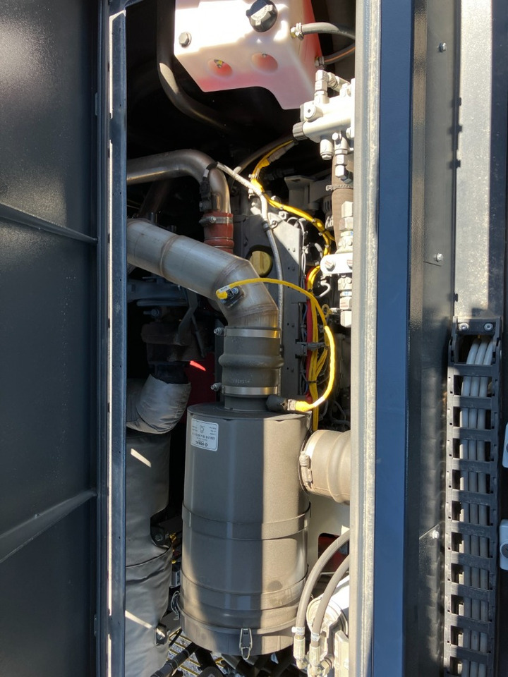 BOMAG IT BF 800 C S600  Stage IIIa/Tier 3 - Asphalt paver: picture 4 BOMAG IT BF 800 C S600  Stage IIIa/Tier 3 - Asphalt paver: picture 4