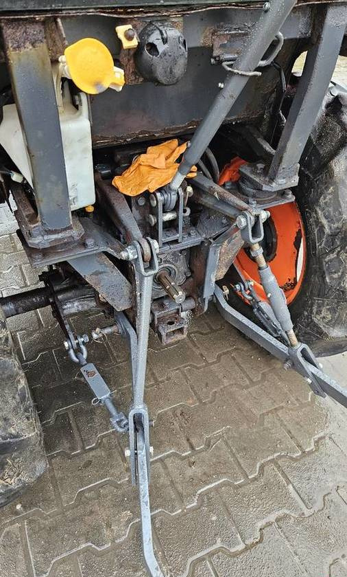 Ciągnik Kubota B2650 4x4 klima 26 KM hydrostat on lease Ciągnik Kubota B2650 4x4 klima 26 KM hydrostat: picture 12 Ciągnik Kubota B2650 4x4 klima 26 KM hydrostat on lease Ciągnik Kubota B2650 4x4 klima 26 KM hydrostat: picture 12