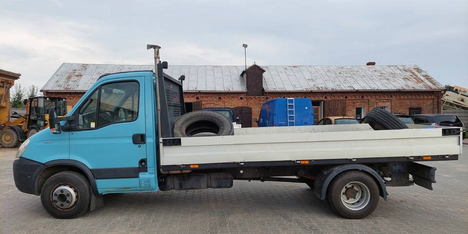 Iveco Daily 65C17 silnik 3.0 skrzynia automat - Flatbed van: picture 2 Iveco Daily 65C17 silnik 3.0 skrzynia automat - Flatbed van: picture 2