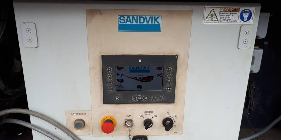 Jaw crusher Kruszarka szczękowa Sandvik QJ241 2014 Extec: picture 11