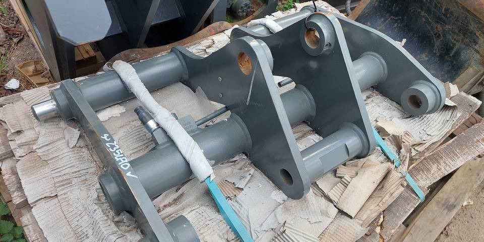 Nowe szybkozłącze do ładowarki kołowej - Quick coupler for Construction machinery: picture 2 Nowe szybkozłącze do ładowarki kołowej - Quick coupler for Construction machinery: picture 2