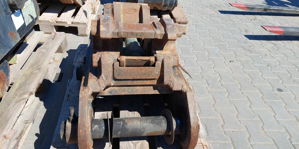 Szybkozłącze Geith sworzeń 90 mm do koparek 25-35t - Quick coupler: picture 2 Szybkozłącze Geith sworzeń 90 mm do koparek 25-35t - Quick coupler: picture 2