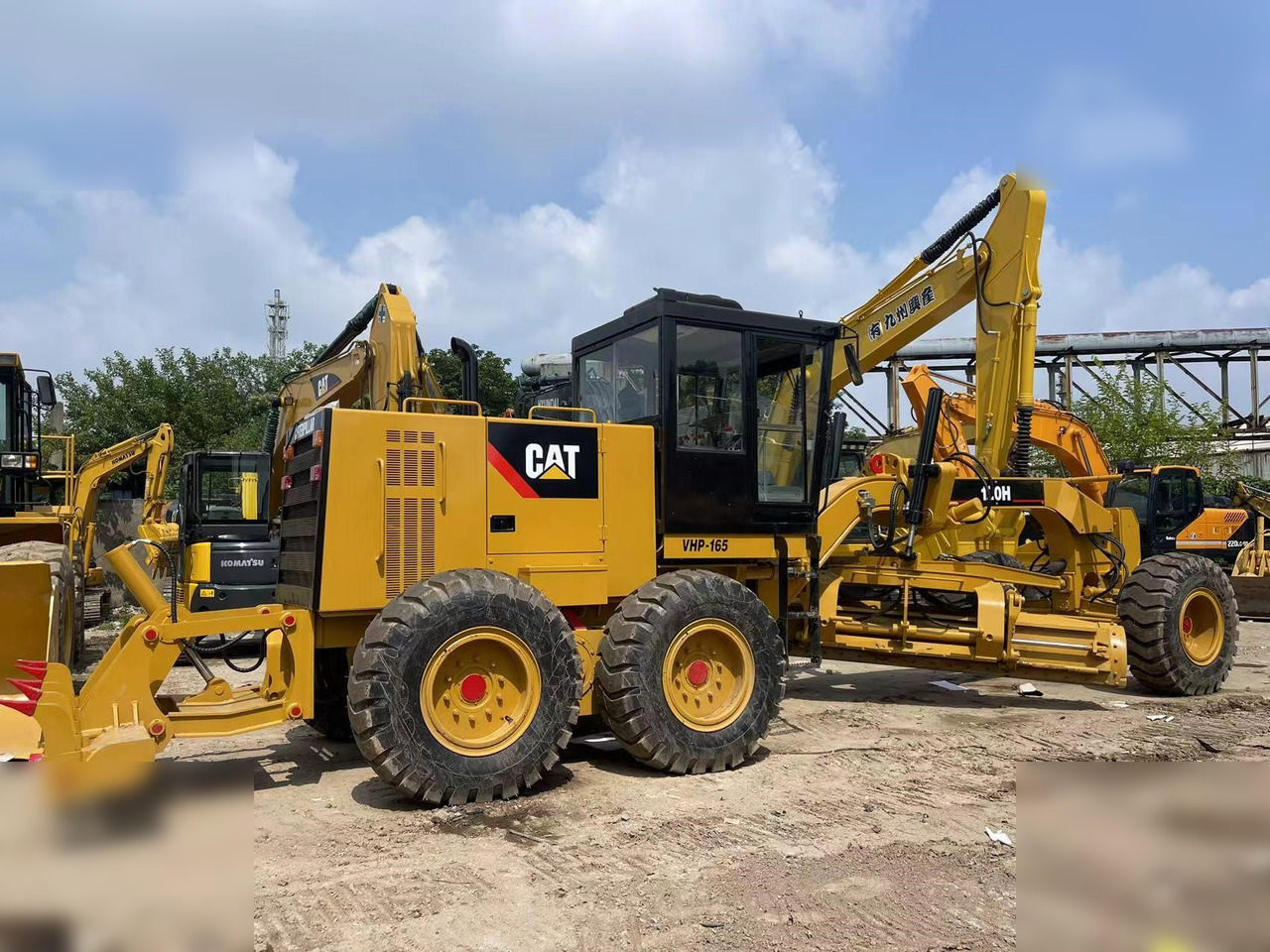CATERPILLAR 120H - Grader: picture 2 CATERPILLAR 120H - Grader: picture 2