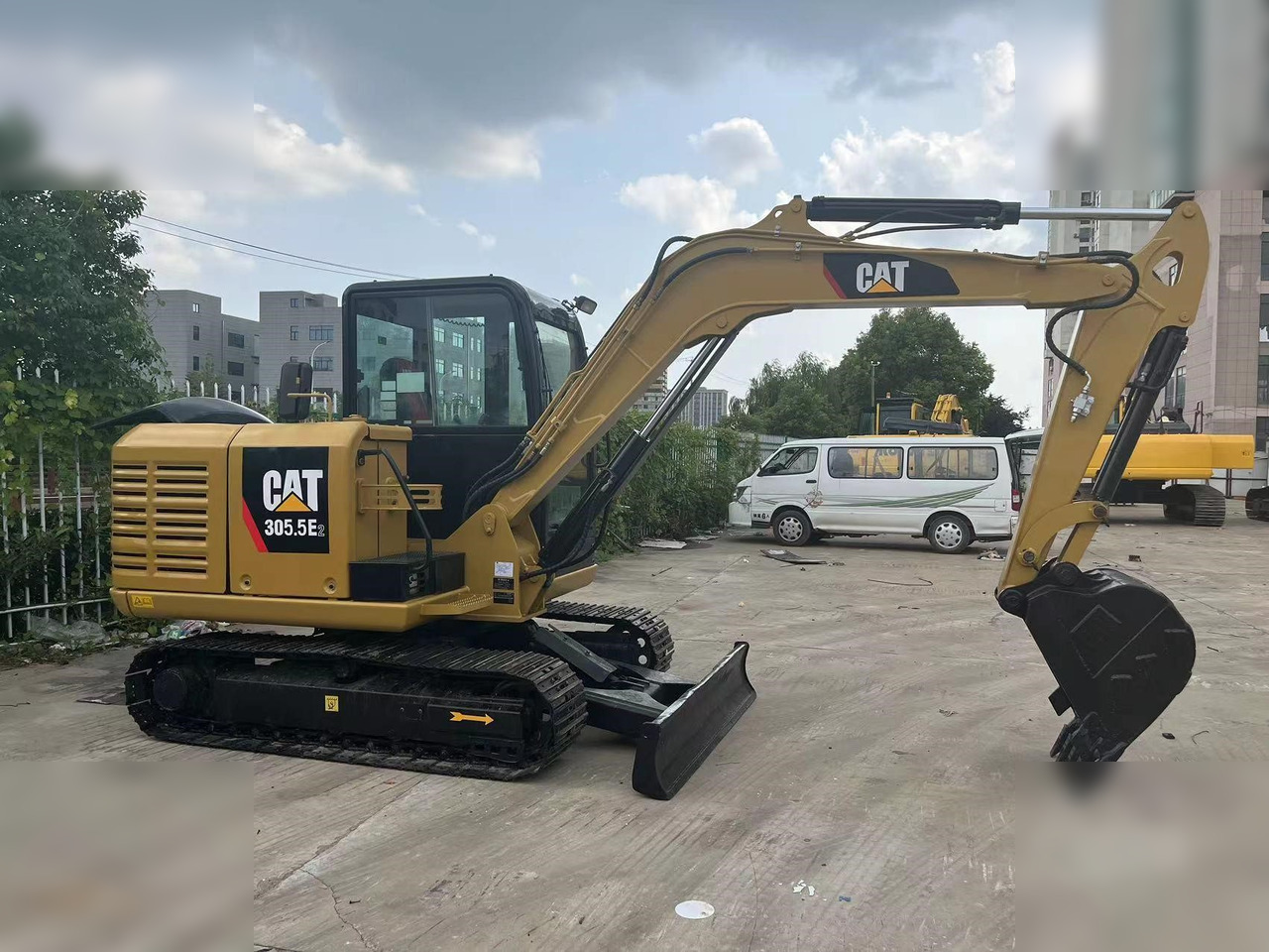 CATERPILLAR 305.5E2 - Mini excavator: picture 3 CATERPILLAR 305.5E2 - Mini excavator: picture 3