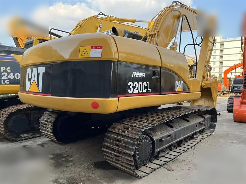 CATERPILLAR 320CL - Crawler excavator: picture 2 CATERPILLAR 320CL - Crawler excavator: picture 2