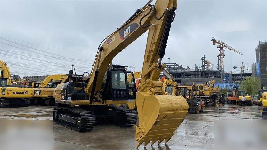 CATERPILLAR 320D - Crawler excavator: picture 2 CATERPILLAR 320D - Crawler excavator: picture 2