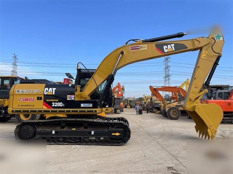 CATERPILLAR 320D2 - Crawler excavator: picture 5 CATERPILLAR 320D2 - Crawler excavator: picture 5